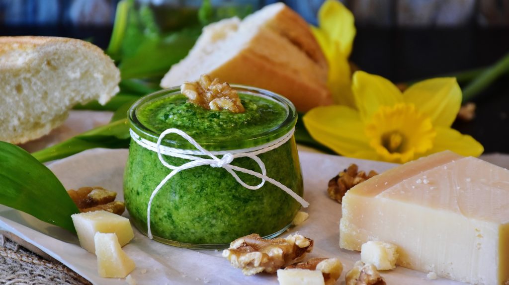 Pesto z czosnku niedźwiedziego